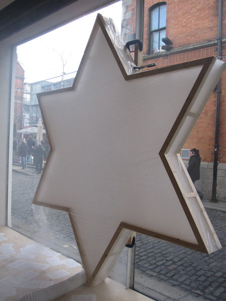 6 Star 2010/2011 (Sculptural intervention)